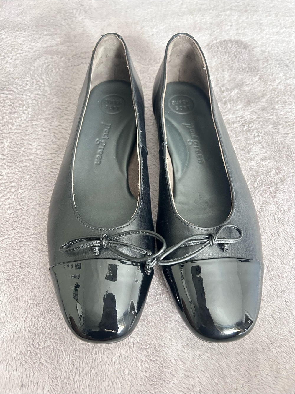 Paul Green Black Leather Ballet Flats with Patent Cap Toe and Bow